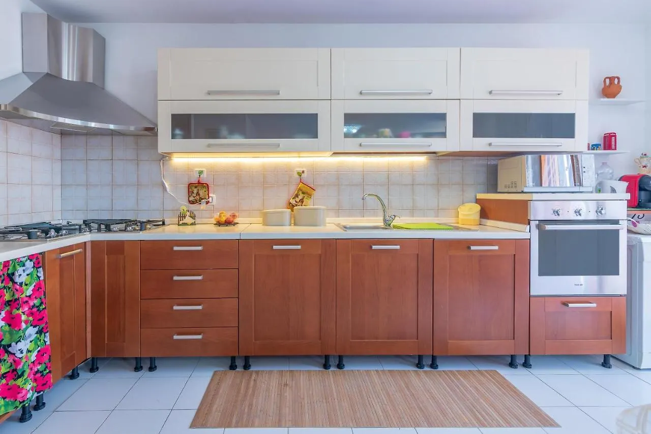 Apartment Reysol Home Agnone Bagni
